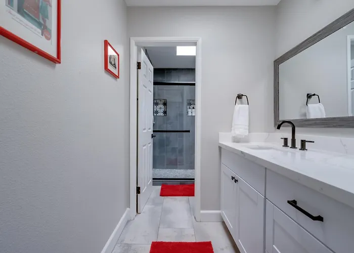 Cola Casa In 2bd 2b With Pool And Pet Friendly