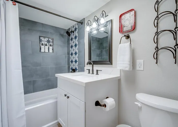Cola Casa In 2bd 2b With Pool And Pet Friendly Apartment
